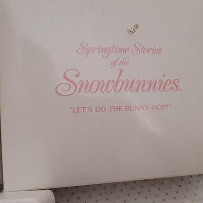 Lot 289: Vintage Dept. 56 Snowbunnies Figures 