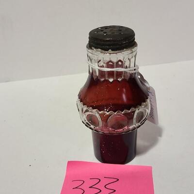 Red and Clear Glass Shaker -Item# 333