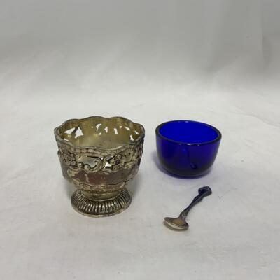 [246] ANTIQUE | Silver Plated Ornate Salt Dip | Cobalt Glass | Sterling Spoon