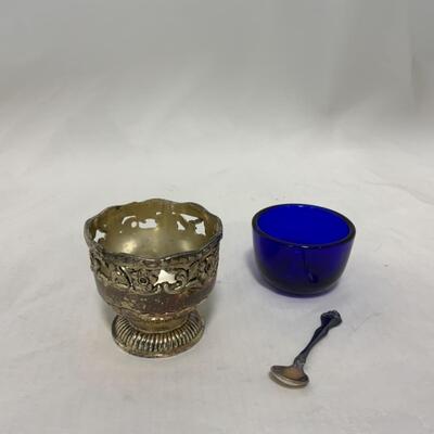 [246] ANTIQUE | Silver Plated Ornate Salt Dip | Cobalt Glass | Sterling Spoon