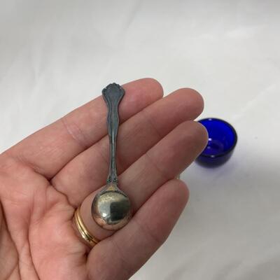 [246] ANTIQUE | Silver Plated Ornate Salt Dip | Cobalt Glass | Sterling Spoon