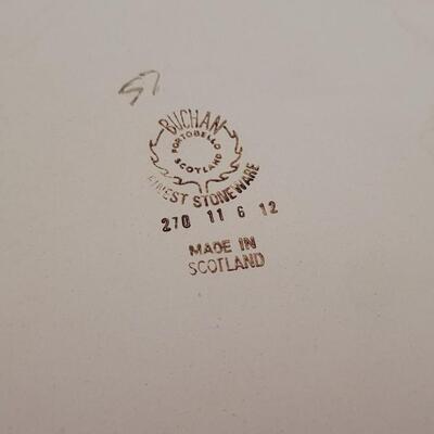 Lot 295: Vintage MADE IN SCOTLAND BUCHAN Handpainted Casserole Dish 