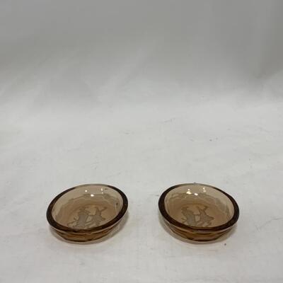 [254] VINTAGE | Two Flat Salt Dips | Silhouette Design