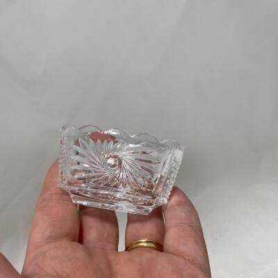 [256] VINTAGE | Four Clear Glass Salt Dips | Spoons