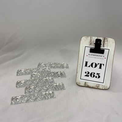 [265] VINTAGE | Six Matching Triangular Knife Rests