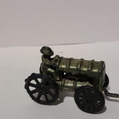 Metal Tractor -Item# 647