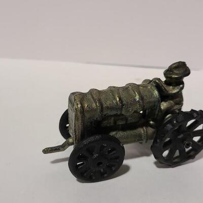 Metal Tractor -Item# 647