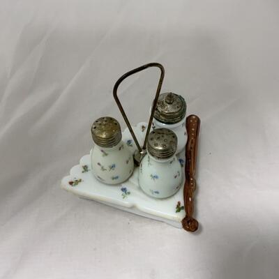 [268] ANTIQUE | 1890 | Dithridge | Scalloped Fan Condiment Set