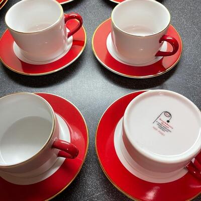 Lot 308 Red & White Dishes "Strawberry Street" Crate & Barrel Red Rim 18pcs Dinner Plates Cups & Saucers