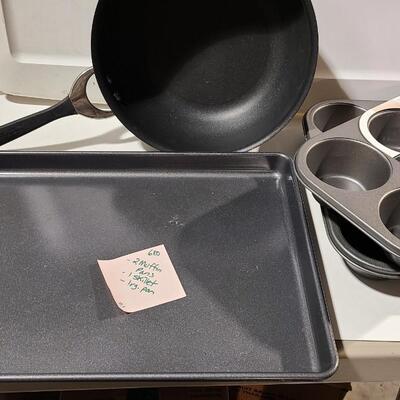 Pans, Muffin Pans, and Skillet -Item# 680