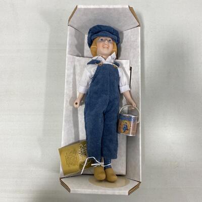 [272] FIVE Franklin Mint Heritage Dolls | Purina | Dutch Boy | Dominoes
