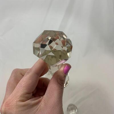 [277] VINTAGE | Two Faceted Crystal Knife Rests