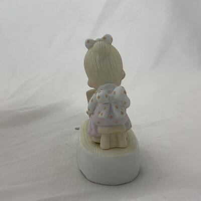 [281] Two Precious Moments Figures | Lovely | Music Box
