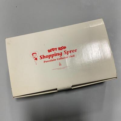 [288] Betty Boop | Shopping Spree | Franklin Mint | 17â€