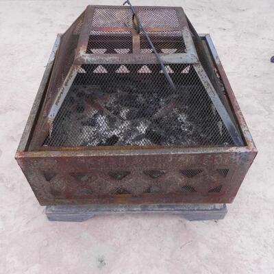 LOT 142 FIRE PIT & YARD ART