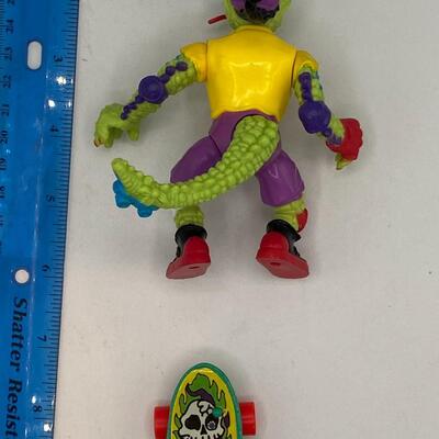 Vintage TMNT Playmate Toys 1990 Mondo Gecko Action Figure