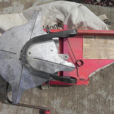LOT 161 SPREADER - GARDEN TOOLS -SEED SOWER