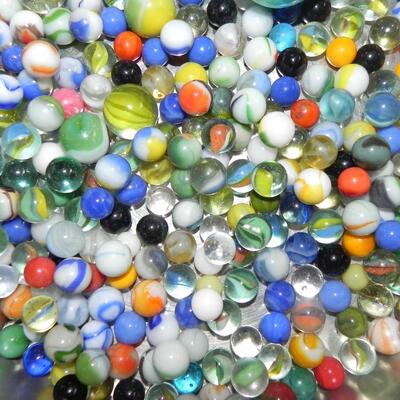LOT 50 MARBLES