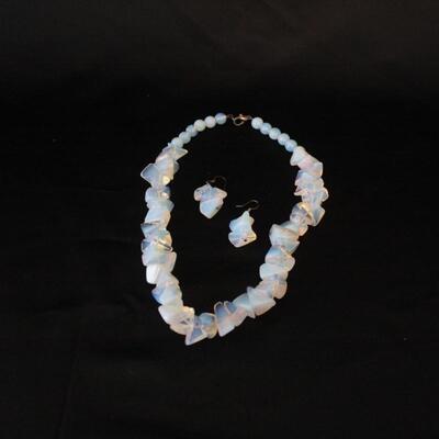 Lot #252: Iridescent Beaded Necklace & Earrings Set
