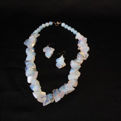Lot #252: Iridescent Beaded Necklace & Earrings Set