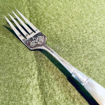 Lot 339 Set 6 Desert Forks Mother of Pearl Sterling Band