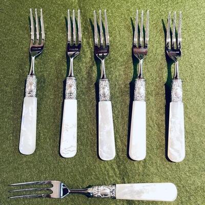 Lot 339 Set 6 Desert Forks Mother of Pearl Sterling Band