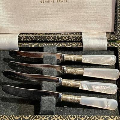 Lot 343 Antique 4 Butter Knives Mother Pearl Handle Sheffield England Kirk & Matz