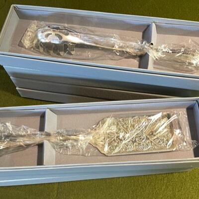 Lot 359 Group 7 Silver Plate Servers Pasta & Lasagne Symphony Collection by Towle Gift Box