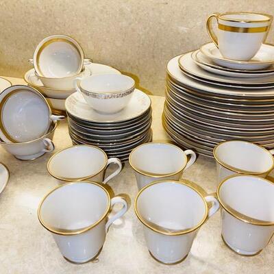 Lot 369 Set Flintridge Dinnerware 51 Pcs Golden Ivory Pattern Plates Bowls Cups