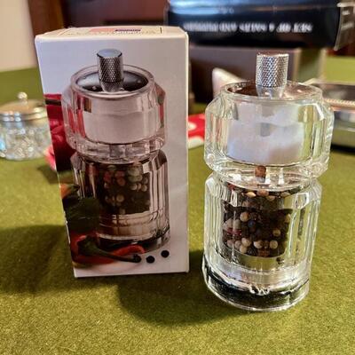 Lot 372 Group Items Shell Napkin Rings Salt & Pepper Shakers Grinder 