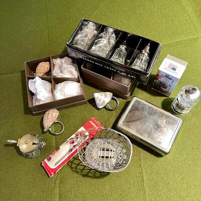 Lot 372 Group Items Shell Napkin Rings Salt & Pepper Shakers Grinder 