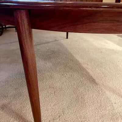 Lot 373 Vintage Walnut Round / Oval Dining Table 2 Leaves  