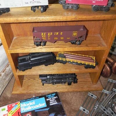 LOT 163 PENNSYLVANIA TRAIN SET& TRACKS