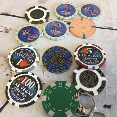 Casino  Las Vegas Ect  Lot of 12 vintage chips