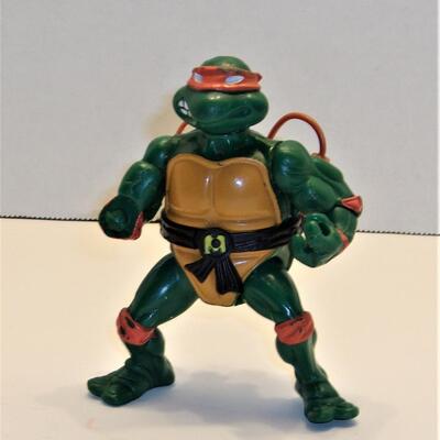 Vintage TMNT Playmate Toys 1988 Michelangelo Action Figure