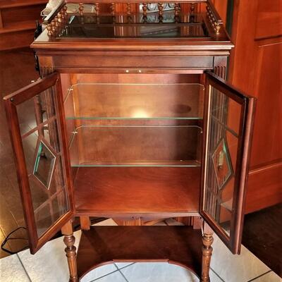 Lot #85  Pretty Bombay Company lighted Display Cabinet with Gallery