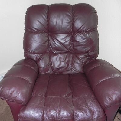 LOT 173 LEATHER RECLINER #2