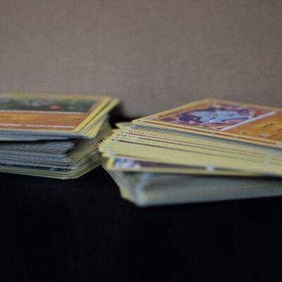 25th anniversary Pokemon cards Special Edition (NON HOLO)