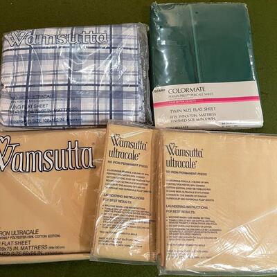 Lot 395 Assorted Vintage Sheets NEW Wamsutta King Twin