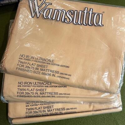 Lot 395 Assorted Vintage Sheets NEW Wamsutta King Twin