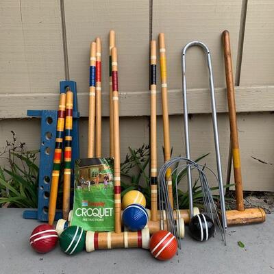 Lot 399 Wooden Croquette Set For 6 Players