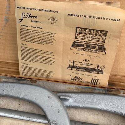 Lot 400 New Set of Horseshoes by St. Pierre Shoes Stakes Directions