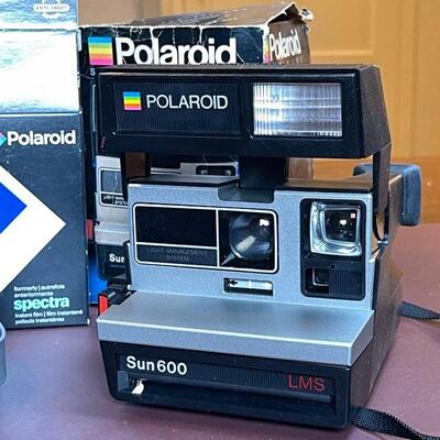Lot 416 Polaroid Land Cameras 2 Spectra & Sun600 Plus Film