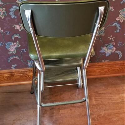 Lot #101  Vintage Kitchen Step Stool - 1960's