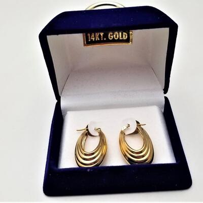 Lot #109  14kt Yellow Gold Hoop Earrings in original box