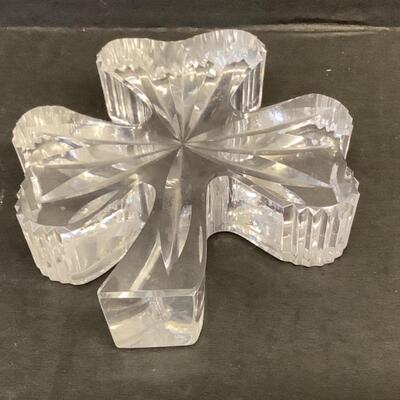E1244 Waterford Crystal Shamrock Paperweight