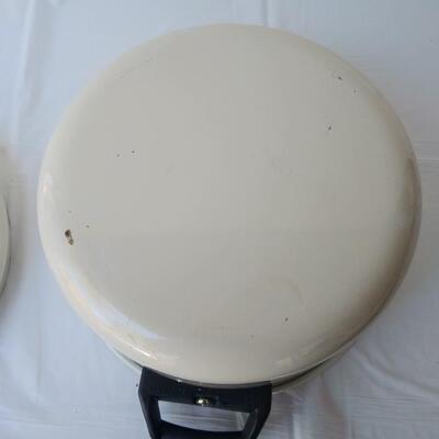 Small white enamel pot/strainer
