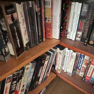 DVD  VHS LOT 