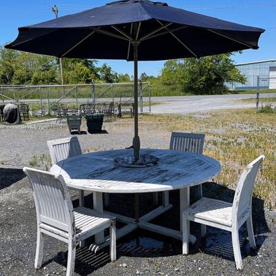 2158-Kingsley Bate Teak Wood Outdoor Round Table & Teak Chairs