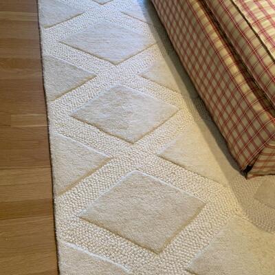 Pottery Barn rug 5 x 8